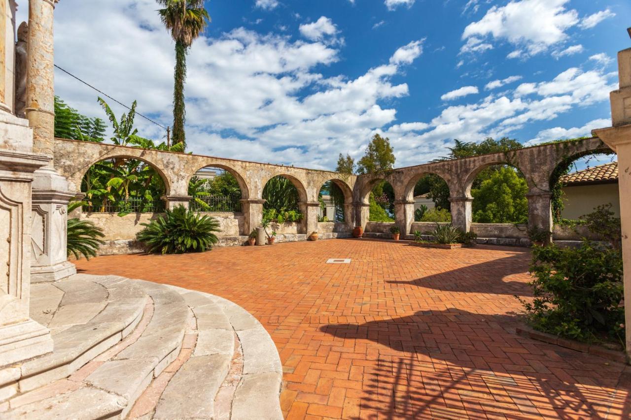 Beautiful Apartment In The Centre Of Taormina Exterior photo