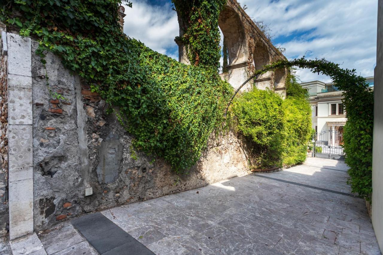 Beautiful Apartment In The Centre Of Taormina Exterior photo